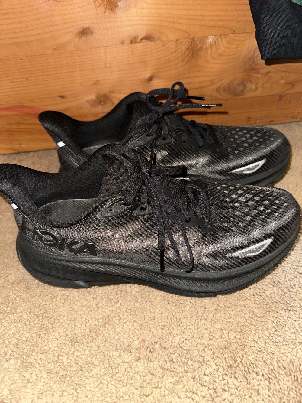 Hoka Clifton 9